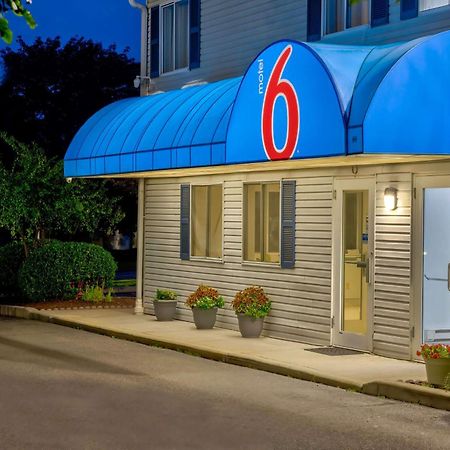 Motel 6 Bethel, Ct - Danbury Екстер'єр фото