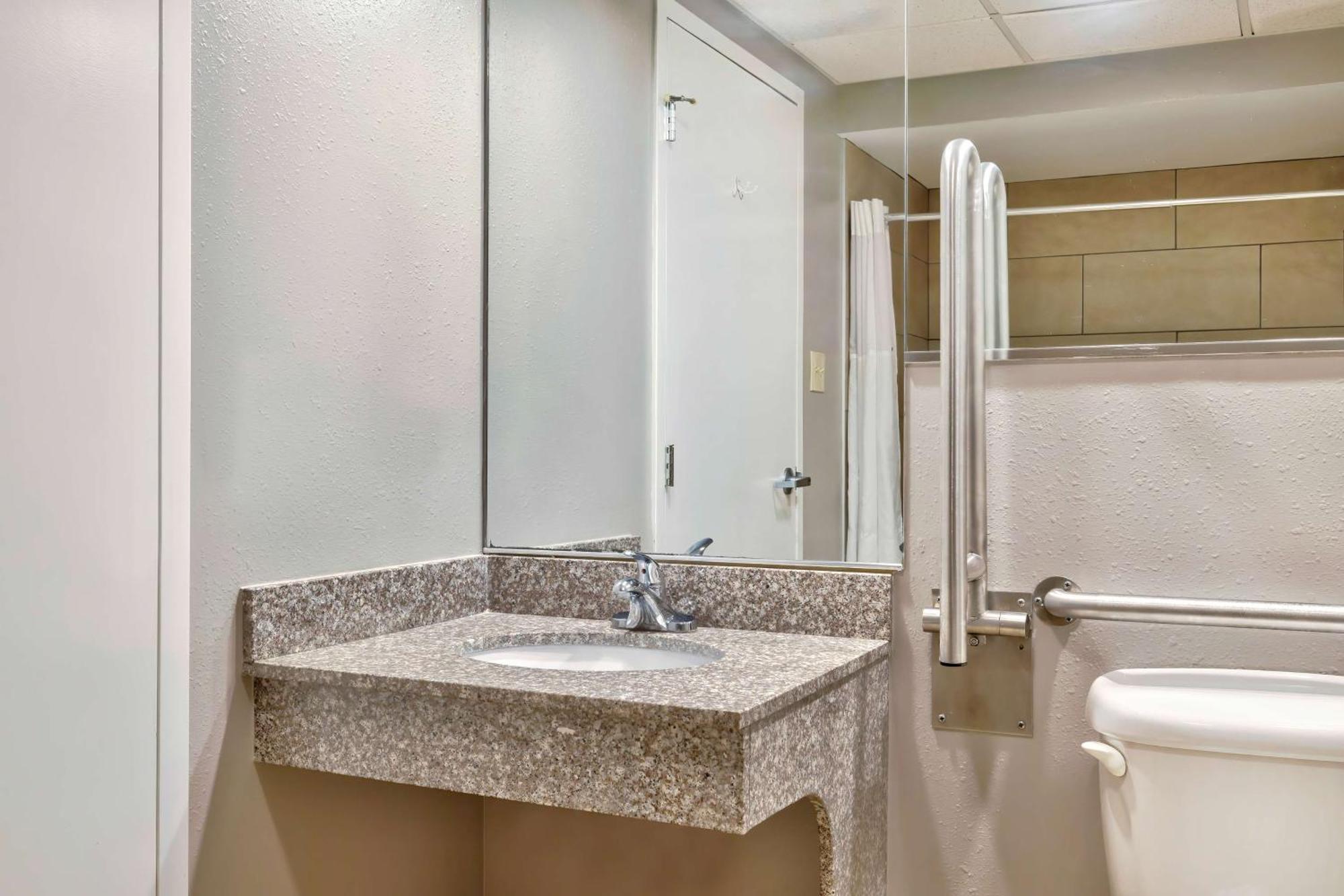 Motel 6 Bethel, Ct - Danbury Екстер'єр фото