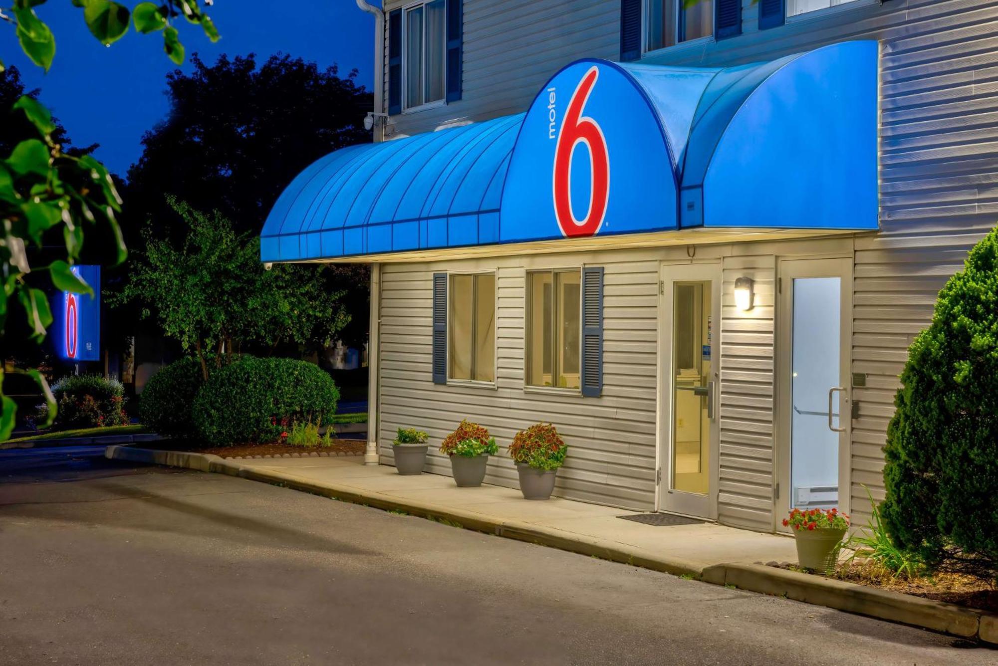 Motel 6 Bethel, Ct - Danbury Екстер'єр фото